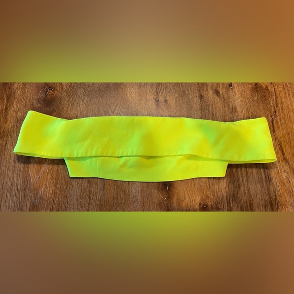 House of CB Neon Yellow Off-Shoulder Women's Top - Picture 4 of 7